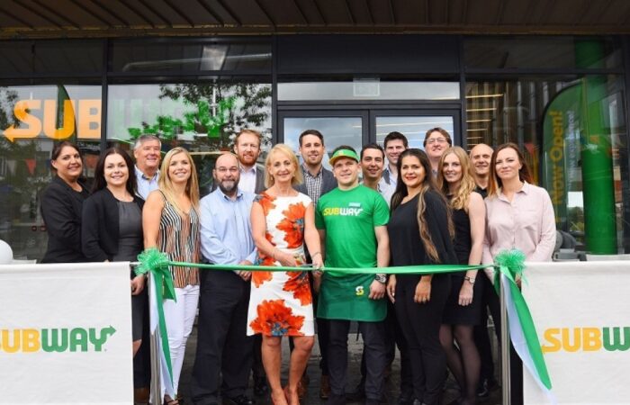 Sue Pasco en haar Subway-franchiseteam, een Subway-franchisepartner